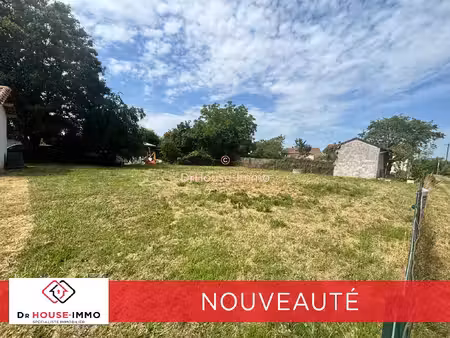 terrain constructible 707m²