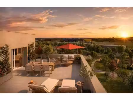 80 m² avec grand balcon