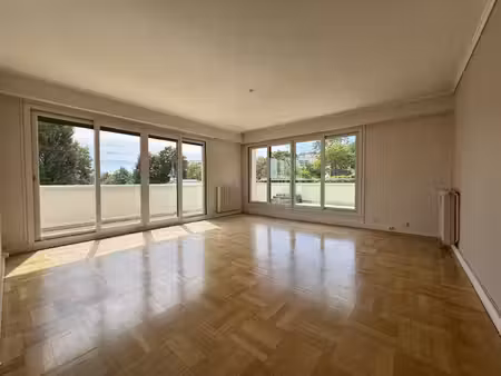 appartement avec terrasse - 2 pièces - 65 33 m2 - le pecq -