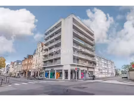 **opportunité – appartement 83 m² environ avec balcons + box en sous sol – metz / montigny