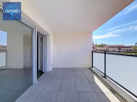 appartement pierre benite 2 pièce(s) 46.13 m2