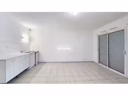 saint-herblain studio 34m² parking