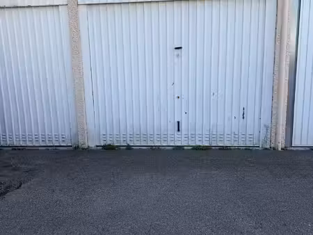 location garage la ciotat