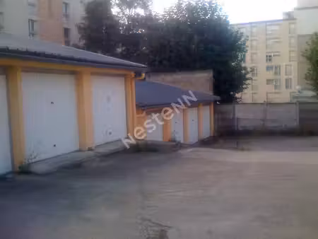 à louer : garage privé n°1 à 176 avenue général leclerc  nancy - 65 €/mois