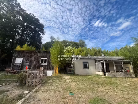 petite maison d'habitation et ateliers sur gambais