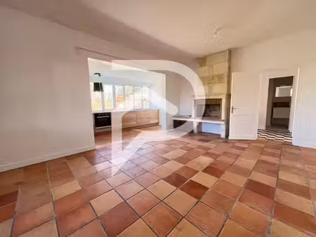 echoppe entièrement renovée 3 pièces 90 m2