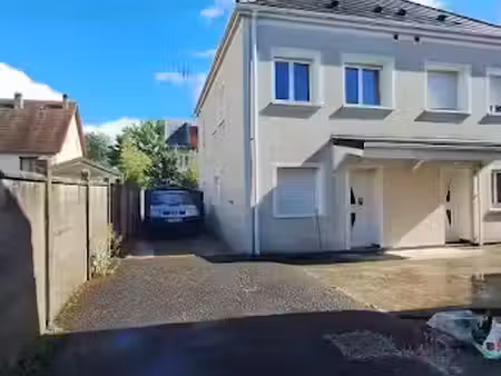 location meublée maison 4 pièces 84.33 m² à lisses (91090)  1 394 €