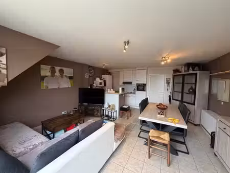 centraal gelegen duplex-appartement te waregem
