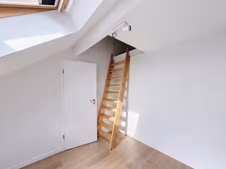 chambre en collocation à jambes
