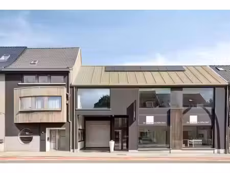 maison de 4 chambres avec terrasse et jardin  comprenant un