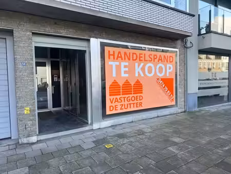 veelzijdig handelspand met opslag en parkeermogelijkheid