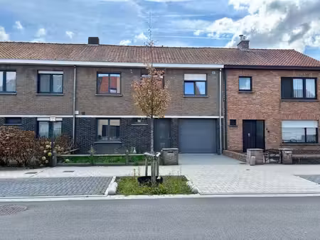 instapklare rijwoning met 3 slaapkamers  tuin en garage