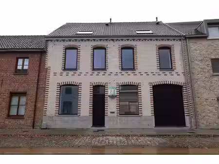 totaal gerenoveerde energiezuinige woning