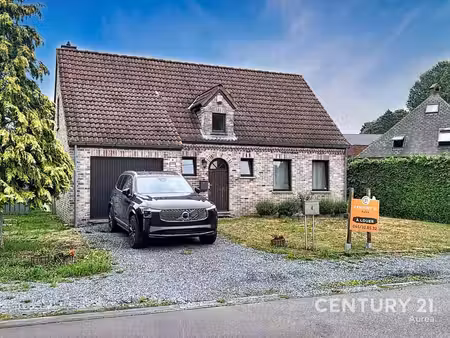 villa 3 chambres avec garage et jardin