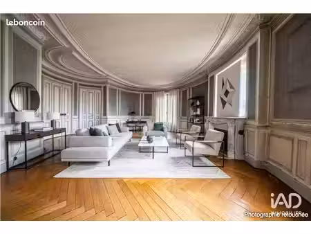 appartement 4 pièces 147 m²
