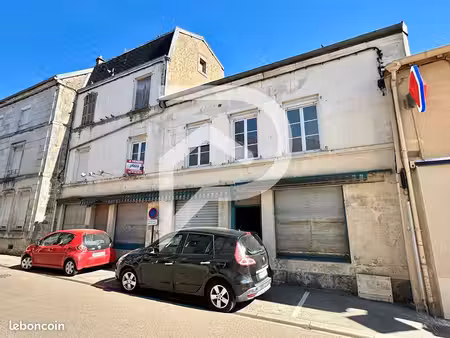 maison 7 pièces 296 m²