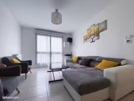 t2 meublé 29 m² – noisy-le-grand – 3e étage – dpe c