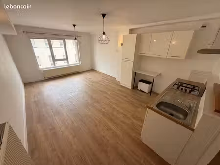 studio 36 m2 rénové - cuisine équipée - saint-avold centre - 385 cc