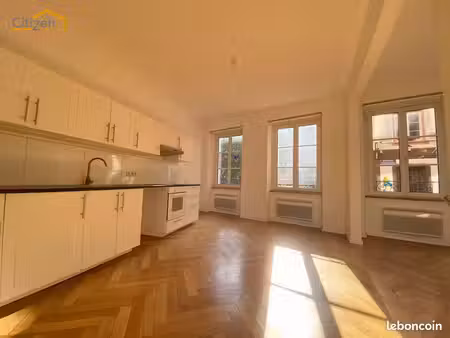 appartement 3 pièces 75 m²