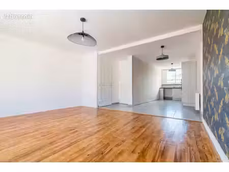 marmande centre-ville : appartement 3 pièces lumineux