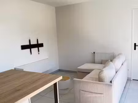 2 pièces vide à louer dans le 92