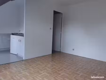 studio 1 pièce 17 m²
