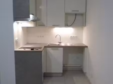 t1 massy-palaiseau proche transports et commerces