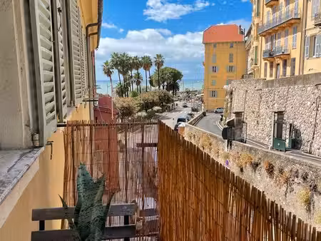 location 2 pièces meublé nice port