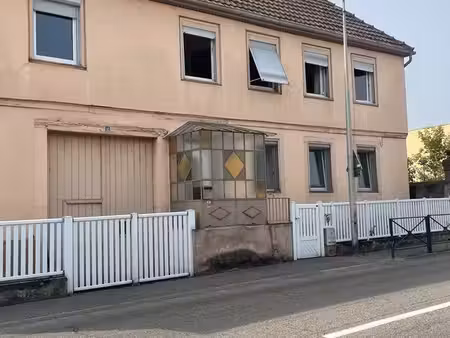 coquet f2 meublé en rez-de-chaussée