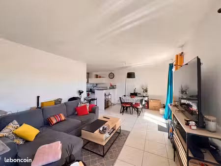 appartement 2 chambres avec terrasse