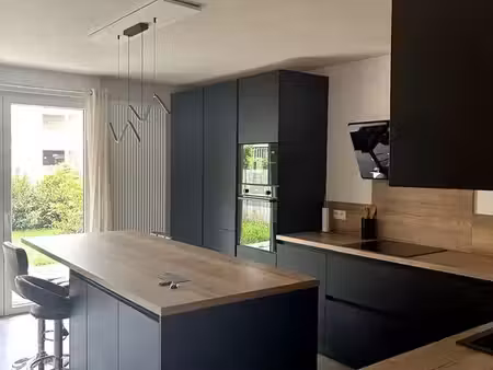 ? t3 meublé neuf (2023) – terrasse 13m² + jardin 30m² – parking privé – proche strasbourg 