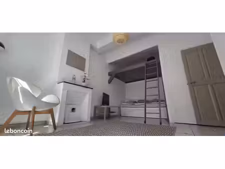 studio 1 pièce 26 m²