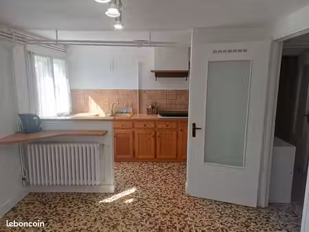 location t2 meublé étudiant(e)