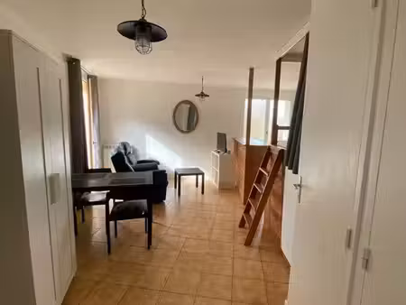 studio meublé de 27 m² à louer – varennes-jarcy