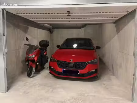 grand garage / box fermé à louer – ferney-voltaire