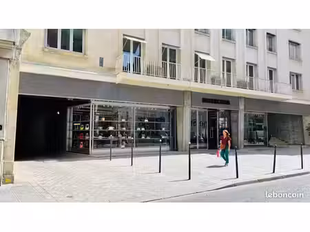 place de parking sécurisée – saint-honoré / vendôme – paris 1er