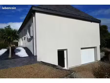 dans maison : appart t2 refait à neuf