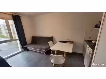 beau studio 20m2 proche isen et ubo