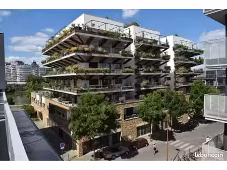 très beau t2 en duplex sur l’île de nantes en bords de loire