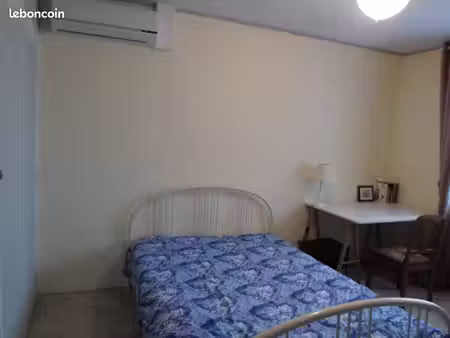 location chambre meublée pons