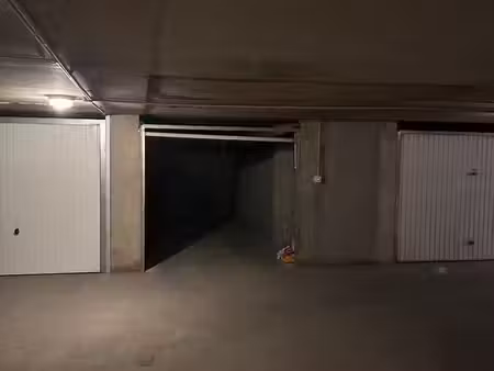 garage à louer – centre-ville de draguignan