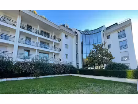 appartement t2 balcon cave parking