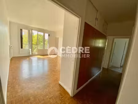 appartement t3 av de la mouillere