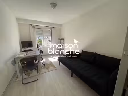 quartier ornano / hotel de police - studio meublé