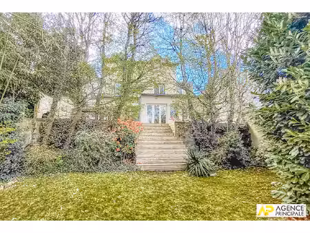 versailles montreuil maison 7 pièces 165 m² habitables sur parcelle de 449 m²