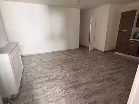 studio 29 m² marseille 1er