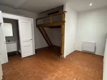 studio 1 pièce 22 m²