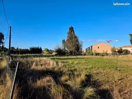 terrain 330 m² istres