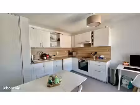 studio 1 pièce 33 m²