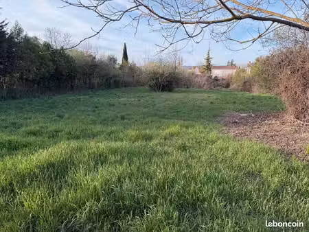 terrain 750 m² gardanne